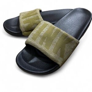 PINK slides, new without tags